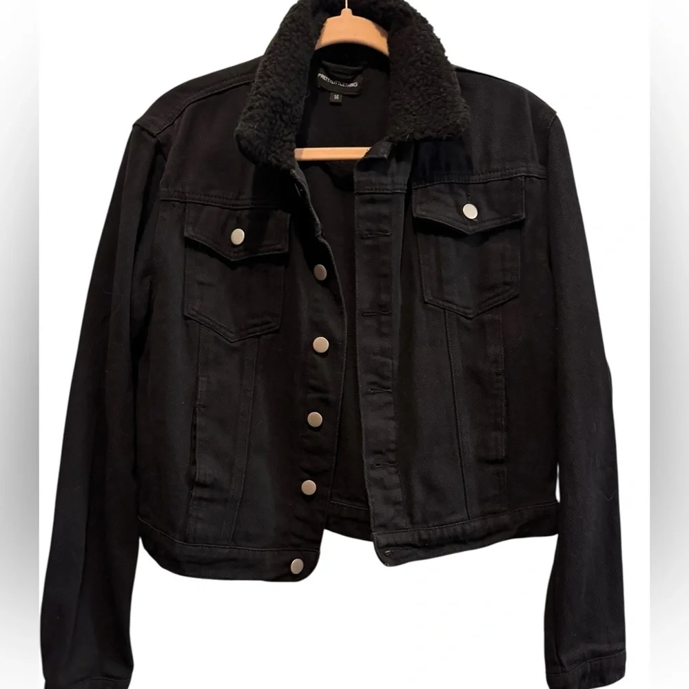 PrettyLittleThing Black Jean Jacket with Sherpa Collar